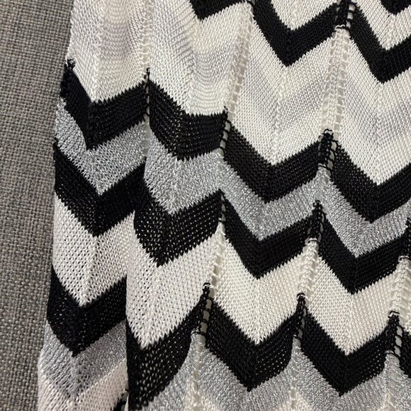 NEW! White House Black market Cheveron Stripe Dress Sleeveless Scoop Neck Small - Picture 15 of 16